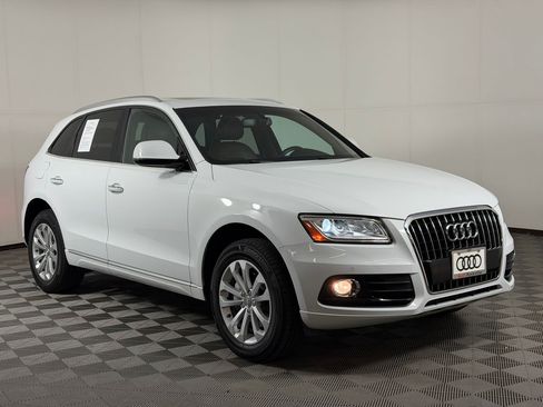 Used 2016 Audi Q5 2.0T Premium Plus w/ Technology Package AWD/4WD image 7