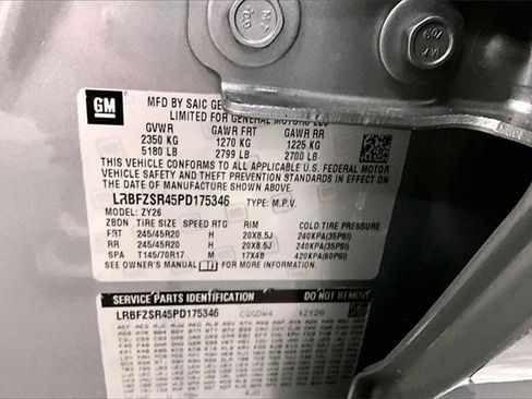 Used 2023 Buick Envision Avenir image 38