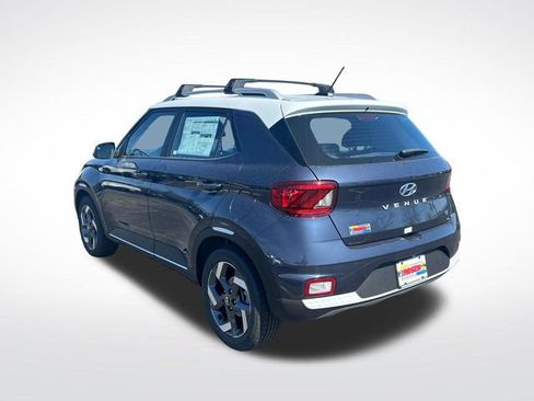 New 2026 Hyundai Venue SEL FWD image 3