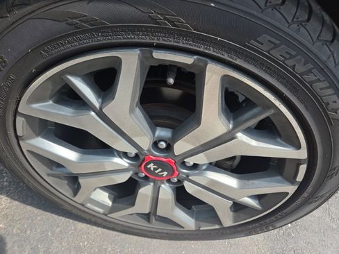 Used 2021 Kia Seltos S AWD/4WD image 18