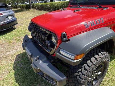 Used 2025 Jeep Wrangler Unlimited Sport S 4xe AWD/4WD image 9