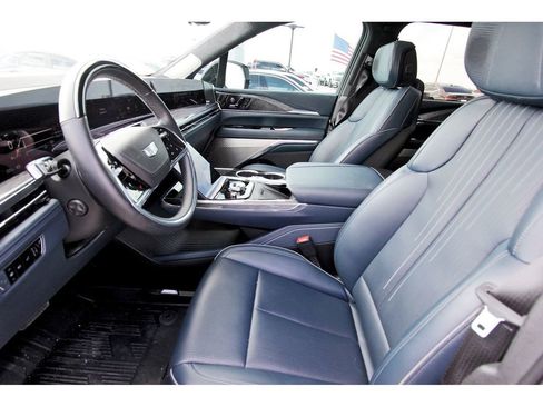 Used 2025 Cadillac Escalade IQ Sport 2 image 6