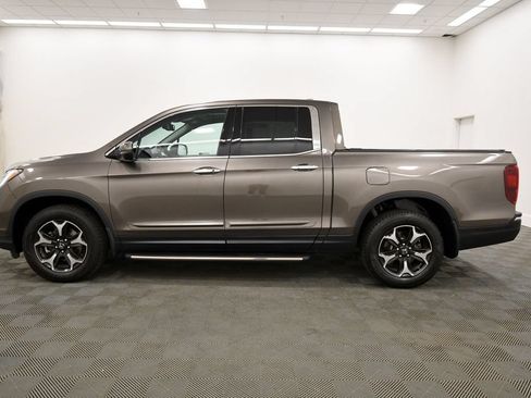 Used 2020 Honda Ridgeline RTL-E image 4