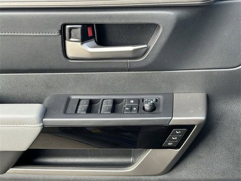 Used 2024 Toyota Tundra Limited image 25