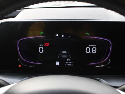 Used 2024 Kia Telluride LX image 10