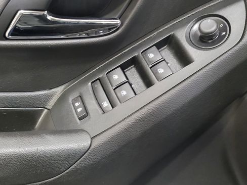 Used 2019 Chevrolet Trax LS image 27