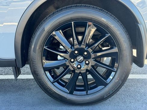 Used 2024 Nissan Murano SV w/ SV Midnight Edition Package image 6