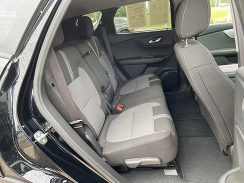 Used 2025 Chevrolet Blazer LT FWD image 14