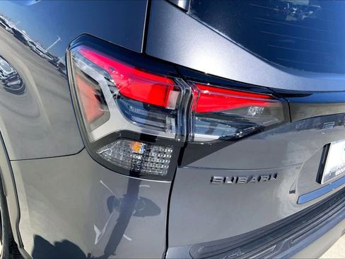Used 2025 Subaru Forester Limited image 29