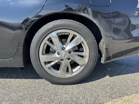 Used 2015 Nissan Altima 2.5 SL w/ Technology Package FWD image 6