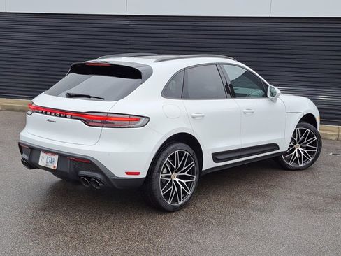Certified 2026 Porsche Macan AWD/4WD image 7