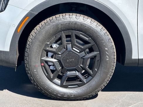 New 2026 Kia Sorento SX Prestige w/ Olive Brown Leather Package image 35