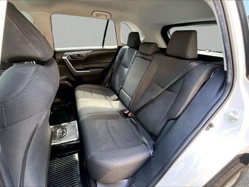 Used 2024 Toyota RAV4 LE FWD image 21