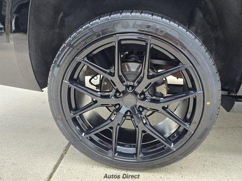 Used 2019 Chevrolet Suburban Premier w/ Premier Plus Edition AWD/4WD image 46