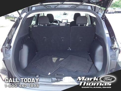 Used 2022 Ford Escape SE w/ Cold Weather Package image 5