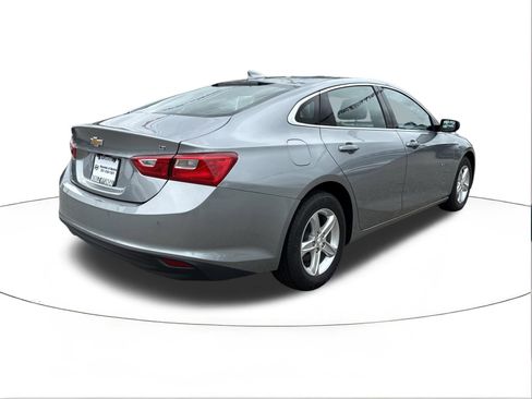 Used 2024 Chevrolet Malibu LT FWD image 3