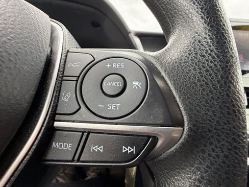 Used 2023 Toyota Camry LE image 22