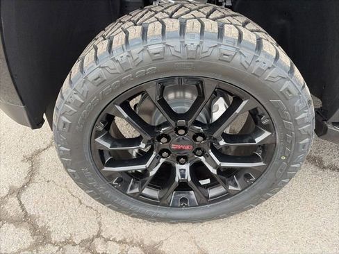 New 2026 GMC Yukon Elevation image 10