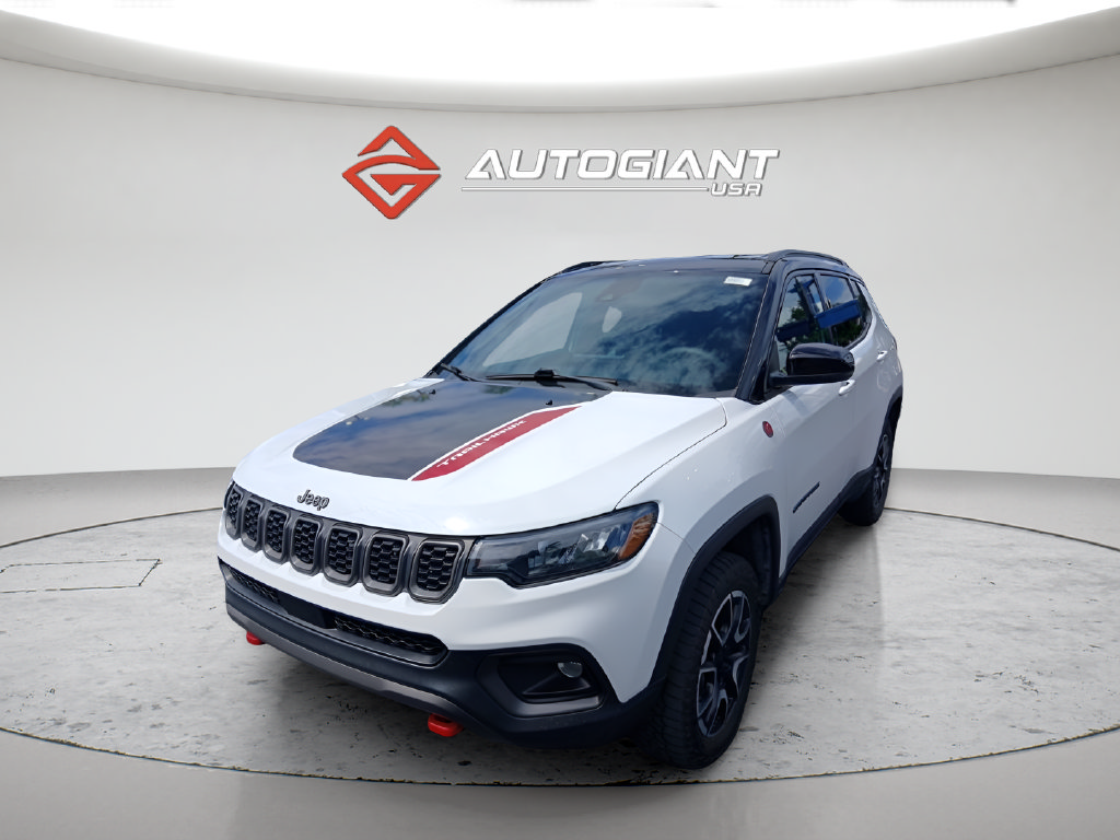 Used 2024 Jeep Compass Trailhawk AWD/4WD image 1