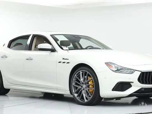 Used 2022 Maserati Ghibli Modena RWD image 1