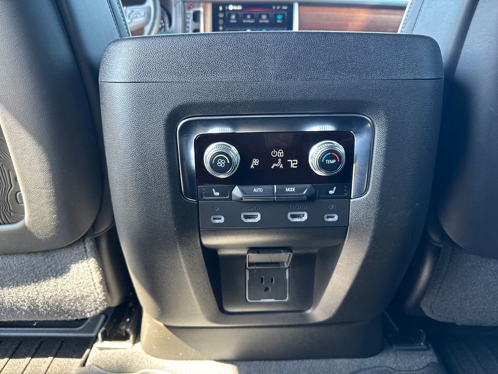 Certified 2024 GMC Yukon Denali Ultimate AWD/4WD image 41