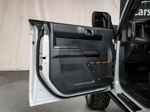 Used 2024 Ford Bronco Badlands image 56