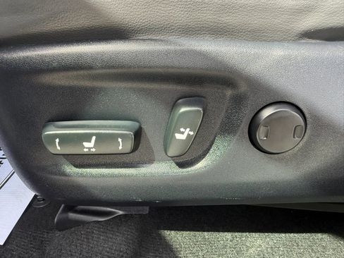 Used 2014 Toyota RAV4 Limited FWD image 20