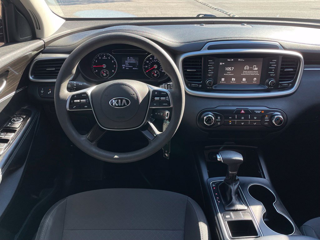 Used 2019 Kia Sorento FWD image 11