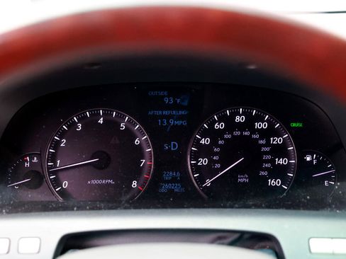 Used 2007 Lexus LS 460 image 29