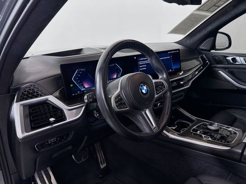 Used 2023 BMW X7 M60i w/ Executive Package image 9