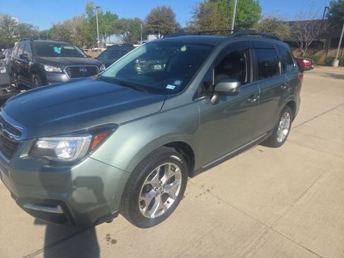 Used 2018 Subaru Forester 2.5i Touring w/ Popular Package #2 image 6