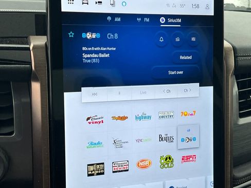 Used 2024 Ford F150 Lightning Lariat image 18