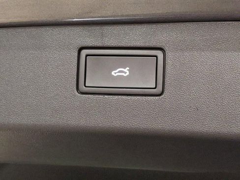New 2026 Volkswagen Tiguan SE AWD/4WD image 30