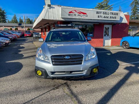 Used 2013 Subaru Outback 2.5i Limited AWD/4WD image 6