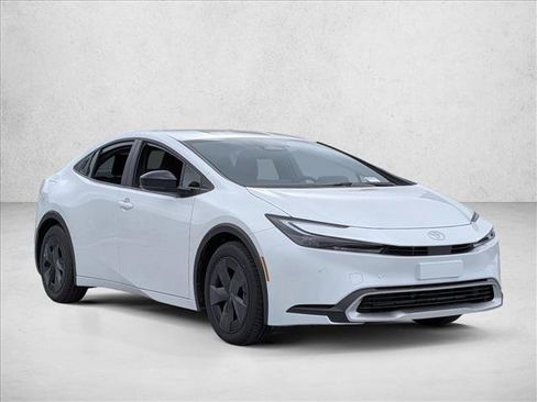 New 2026 Toyota Prius Plug-In Hybrid image 7