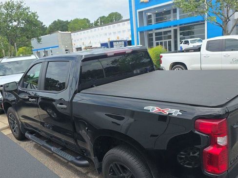 Used 2023 Chevrolet Silverado 1500 Custom w/ Rally Edition AWD/4WD image 4