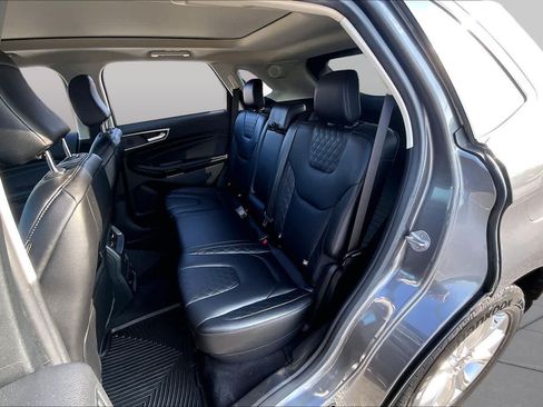 Used 2023 Ford Edge Titanium AWD/4WD image 21