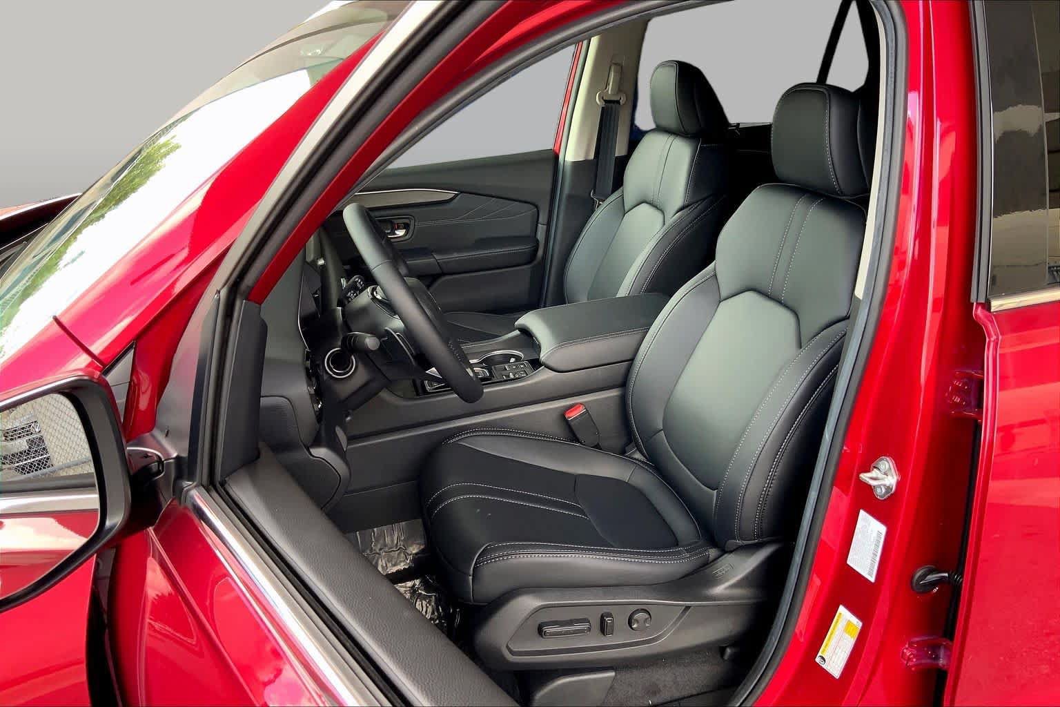 New 2026 Honda Pilot Touring image 7