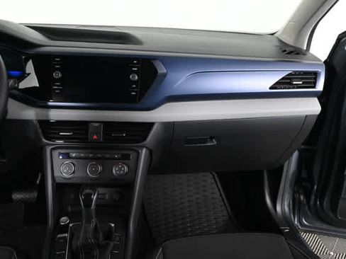 Used 2022 Volkswagen Taos SE FWD image 13