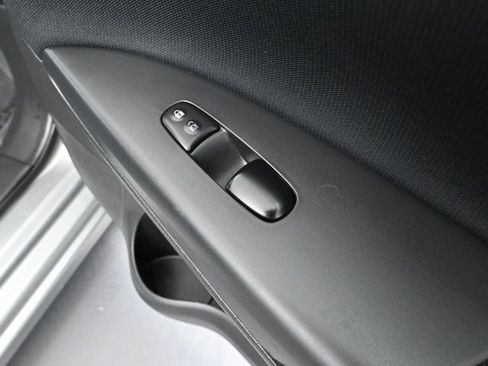 Used 2014 Nissan Sentra S image 36