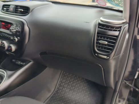 Used 2016 Kia Soul image 28