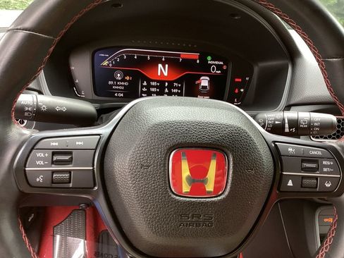 Used 2023 Honda Civic Type R image 19