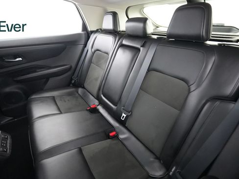 Used 2023 Nissan Ariya FWD image 24