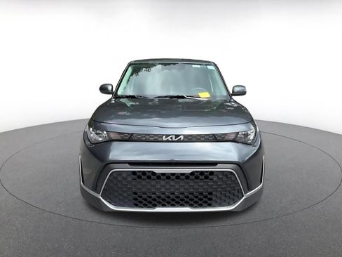 Used 2025 Kia Soul LX w/ LX Technology Package FWD image 5
