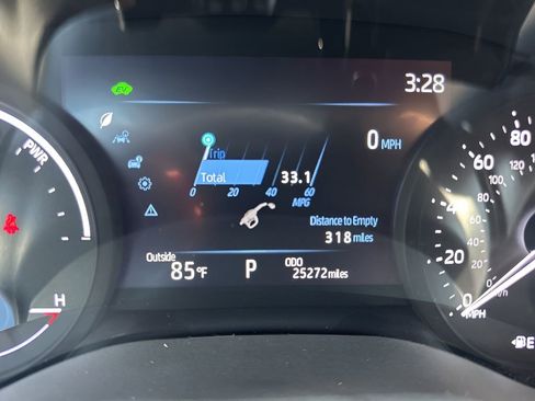 Used 2025 Toyota Sienna LE image 23