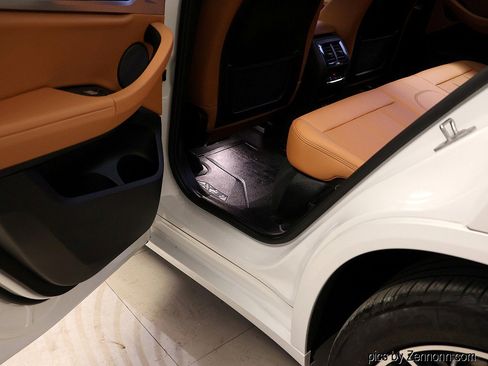 Certified 2023 BMW X3 xDrive30i w/ M Sport Package image 28