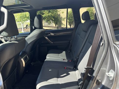 Used 2021 Lexus GX 460 Premium w/ Premium Package AWD/4WD image 54