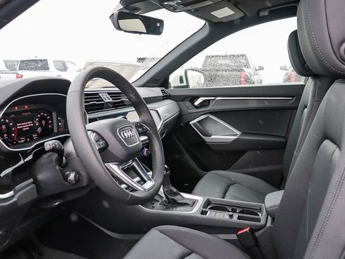 New 2025 Audi Q3 2.0T Premium image 21