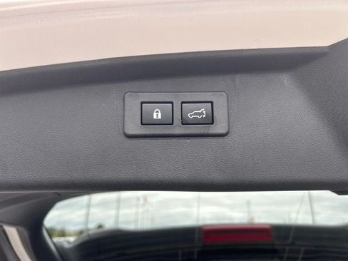 Used 2025 Subaru Outback Touring XT w/ Popular Package #2 AWD/4WD image 10