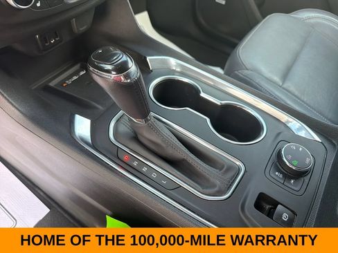 Used 2019 Chevrolet Traverse Premier AWD/4WD image 21